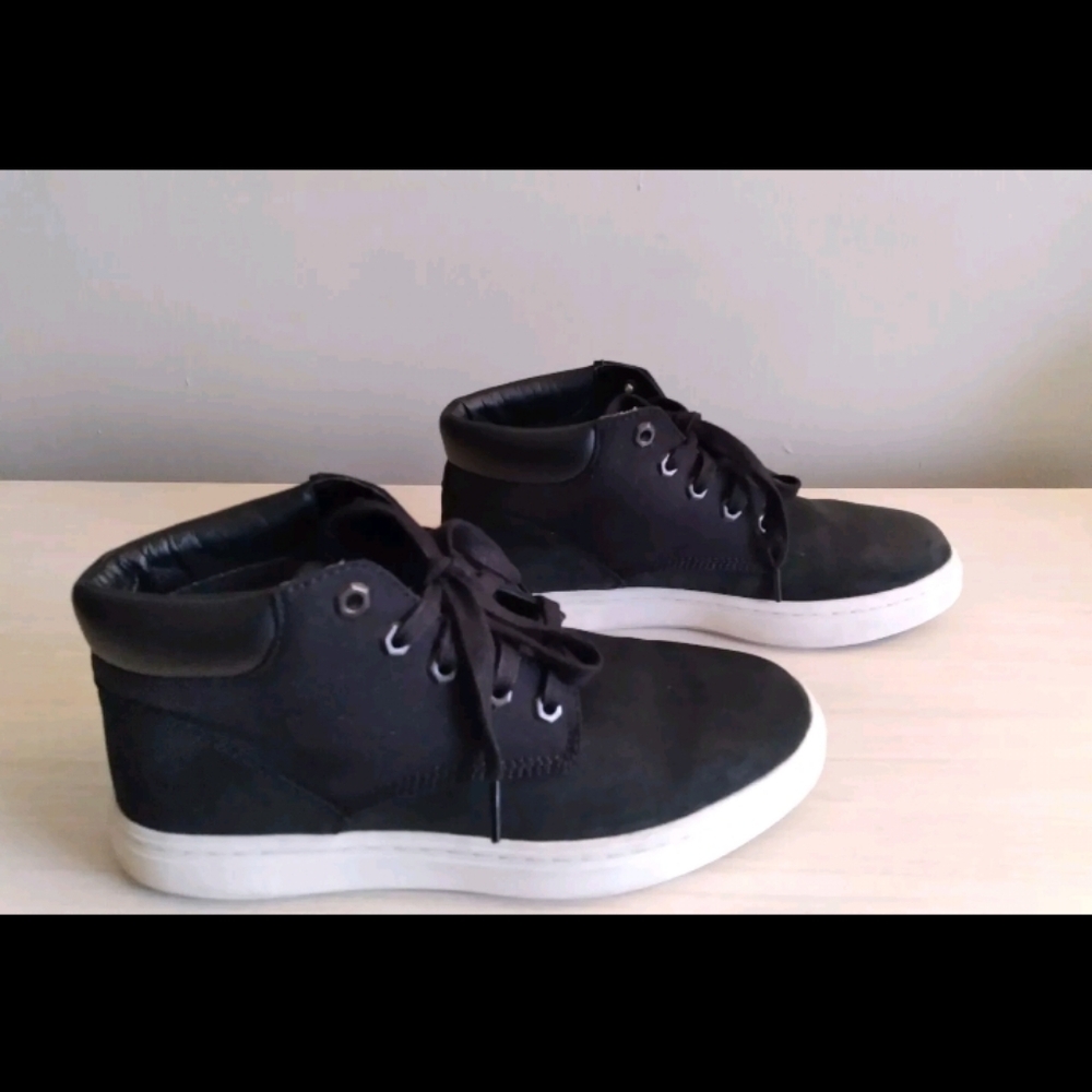 TIMBERLAND. BRIA Ankle Sneaker/boots Women sz 8.5